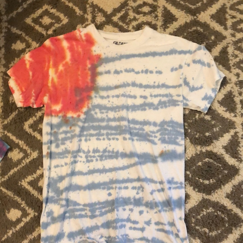 Blue and red tye dye short sleeve shirt